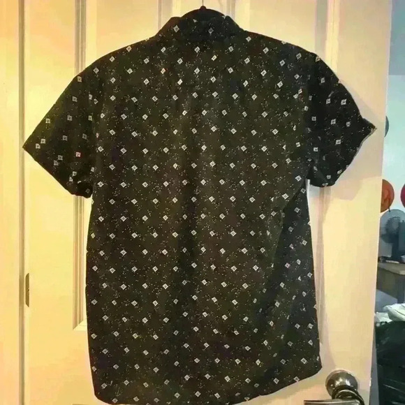 Molokai Surf Button Up Black and White Medium - Picture 2 of 3